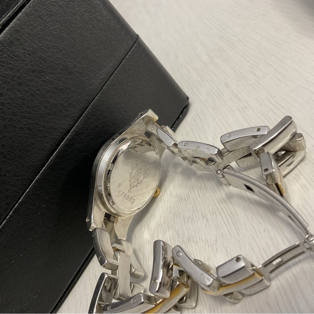 Vintage Gucci Watch - Picture 3 of 7